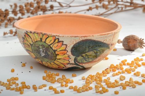 Deep soup bowl - MADEheart.com