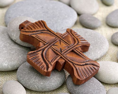 Carved pectoral cross in ethnic style - MADEheart.com