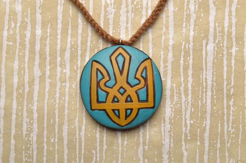 Handmade wooden pendant Coat of Arms - MADEheart.com