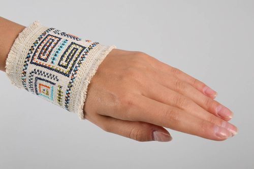 Textile bracelet in ethnic style handmade fabric bracelet fashion jewelry - MADEheart.com