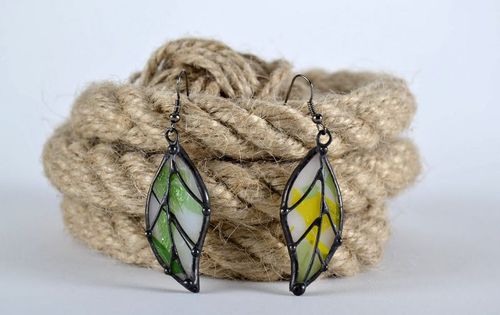 Stained glass earrings made from copper and glass - MADEheart.com