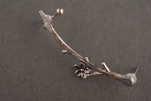 Metal earring Branch - MADEheart.com