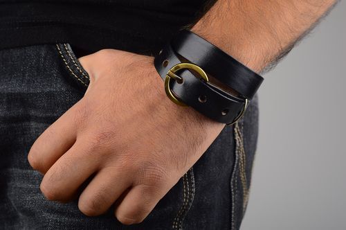 Handmade schwarzes Leder Armband Designer Schmuck Accessoire für Männer Gürtel - MADEheart.com