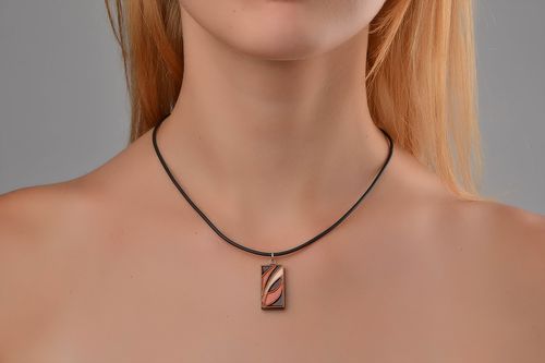 Holzschmuck Anhänger handmade Schmuck Anhänger hochwertiger Modeschmuck bemalt  - MADEheart.com