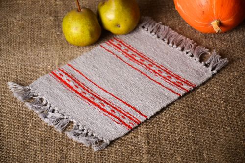 Handmade Deko Serviette im Ethno Stil gemusterter Tisch Teppich Wohn Accessoire  - MADEheart.com