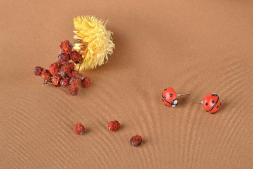 Polymer clay earrings in the shape of ladybugs - MADEheart.com