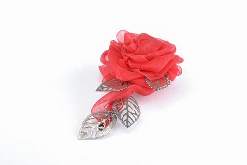 Barrette-broche faite main en forme de fleur - MADEheart.com