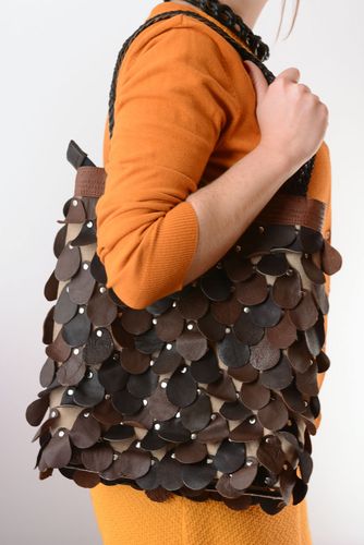 Кожаная сумка на плечо - MADEheart.com