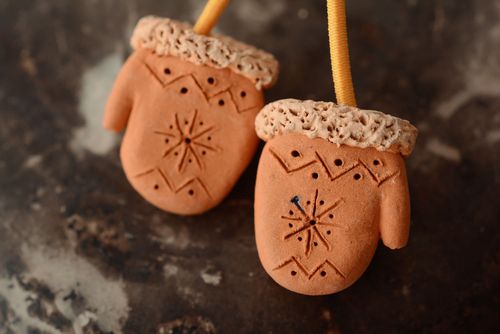 Clay interior decoration Mittens - MADEheart.com