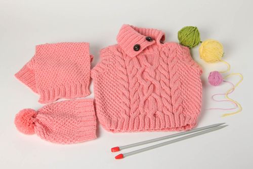 Вязаная шапка для детей хэнд мэйд шарф спицами жилетка для девочки розовые - MADEheart.com