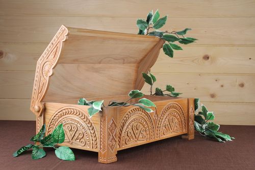 Scatola di legno fatta a mano cofanetto intarsiato scrigno bello da donna - MADEheart.com