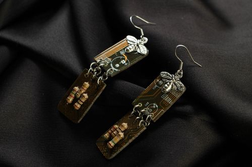 Cyberpunk long earrings - MADEheart.com
