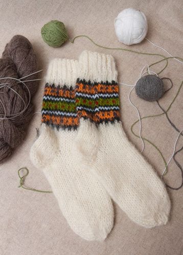 White womens socks made of wool - MADEheart.com