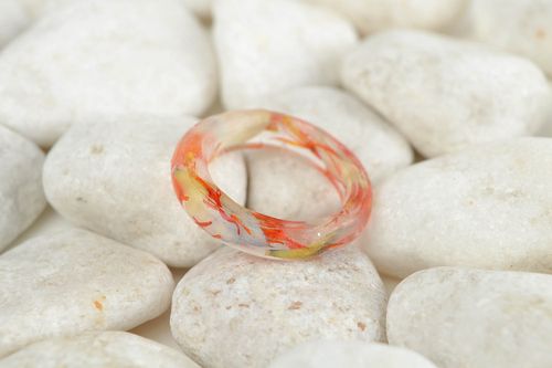 Кольцо ручной работы  кольцо необычное нежное кольцо из эпоксидной смолы - MADEheart.com