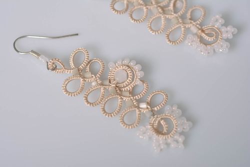 Handmade Spitze Ohrringe Designer Schmuck Accessoire für Frauen lang zart - MADEheart.com