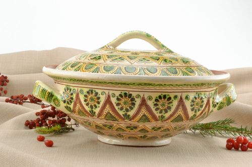 Large ceramic pot painted with engobes - MADEheart.com