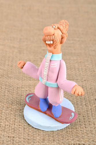 Statuina in ceramica fatta a mano soprammobile divertente souvenir originale - MADEheart.com