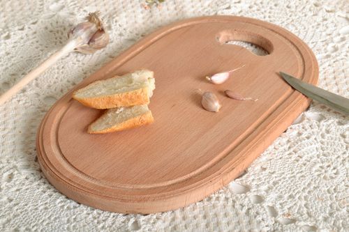 Handmade cutting board for kitchen - MADEheart.com