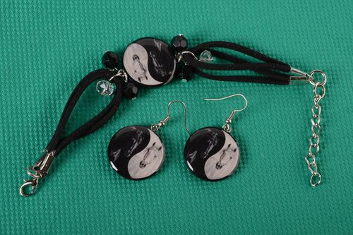 Handmade designer stylish jewelry set unusual beautiful earrings wrist bracelet - MADEheart.com