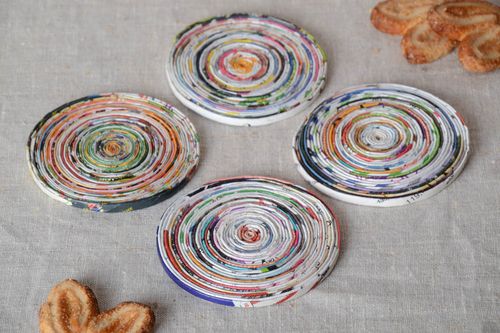 Dessous-de-verre ronds ensemble de 4 pièces faits main en tubes de papier - MADEheart.com