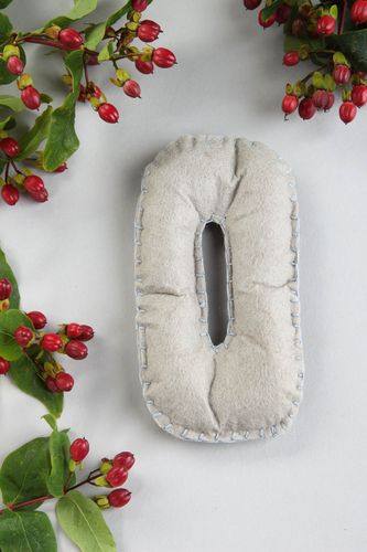 Imán para refrigerador artesanal elemento decorativo souvenir original Cifra - MADEheart.com