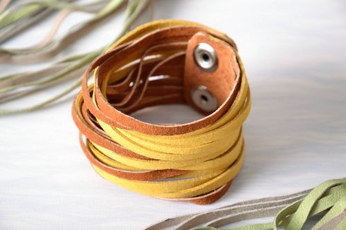Bracelete de couro genuíno artesanal  - MADEheart.com