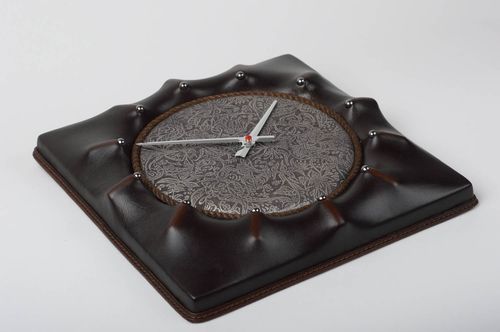 Beautiful square handmade leather wall clock living room design leather goods - MADEheart.com