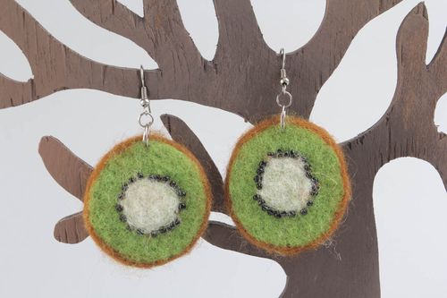 Ohrringe aus Wolle Kiwi - MADEheart.com