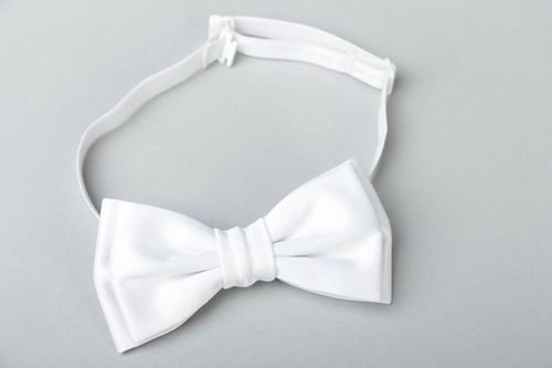 White bow tie for coat - MADEheart.com