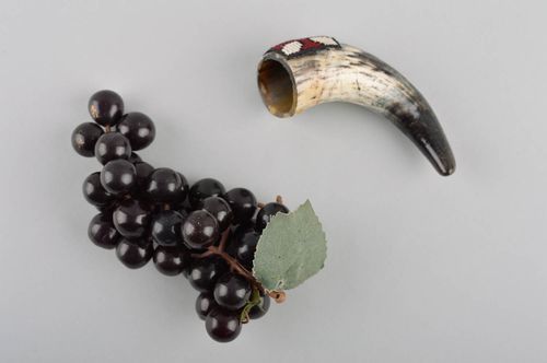 Handgemachte Keramik Trink Horn Designer Geschirr Keramik Weinbecher bestickt - MADEheart.com