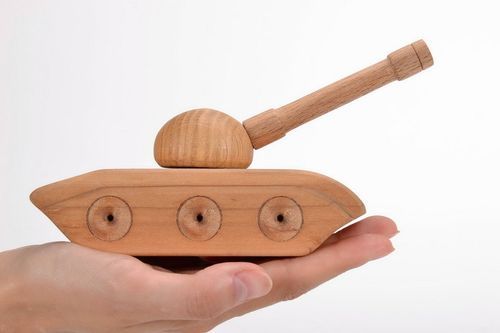 Wooden Toy Tank - MADEheart.com