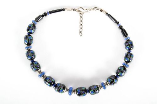 Glass beaded necklace - MADEheart.com