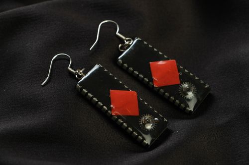 Long metal earrings with microcircuits - MADEheart.com