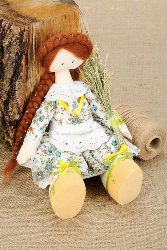 Doll herbalist - MADEheart.com