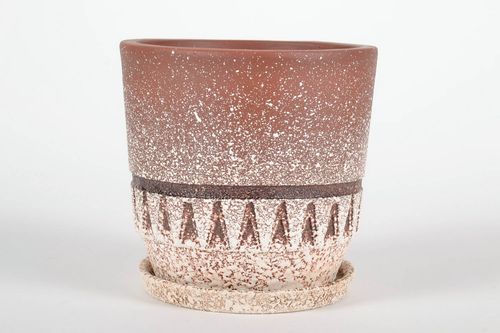 Clay pot for flowers - MADEheart.com