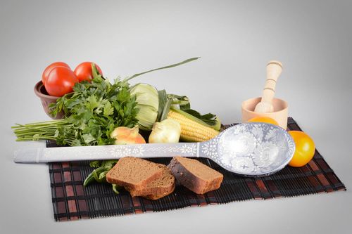 Löffel aus Holz handgefertigt Deko Artikel Küchen Zubehör Geschenk für Frau - MADEheart.com