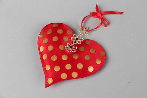 Jouet de Noël en tissu fait main Coeur - MADEheart.com