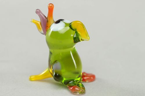 Lampwork glass figurine of parrot - MADEheart.com