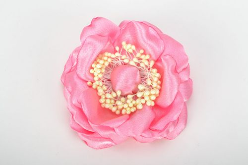 Broche de tela Espuma rosada - MADEheart.com