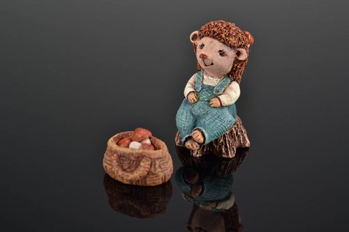 Small clay statuette Hedgehog - MADEheart.com