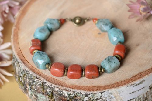 Armband mit Edelsteinen handgefertigt hochwertiger Modeschmuck Frauen Geschenk - MADEheart.com