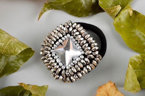 Élastique à cheveux fait main Accessoire cheveux Cadeau original pour femme - MADEheart.com