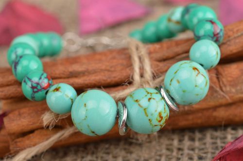 Handmade stylish bracelet on fishing line made of beads of turquoise color - MADEheart.com