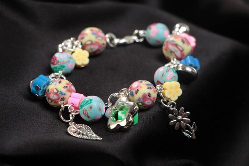 Bracelet en pâte polymère fait main couleurs pastel bijou pour fillette original - MADEheart.com