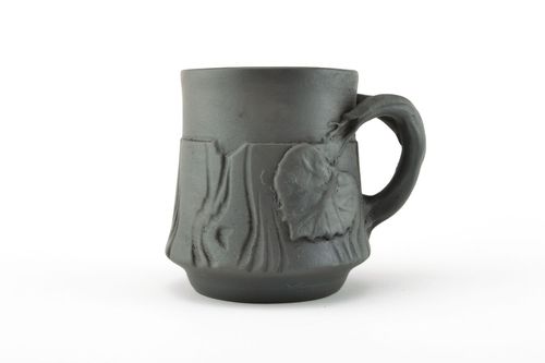 Large smoked natural clay tea cup with molded autumn leaves pattern and handle - MADEheart.com