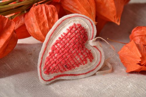 Interior decoration Heart - MADEheart.com