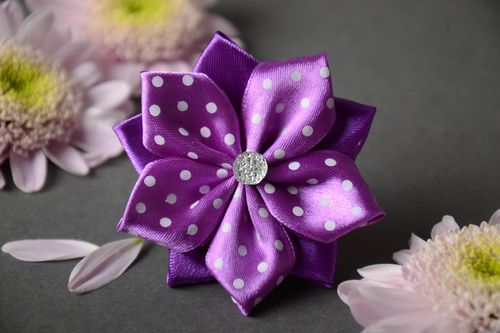 Homemade designer hair band with kanzashi flower folded of violet ribbons - MADEheart.com