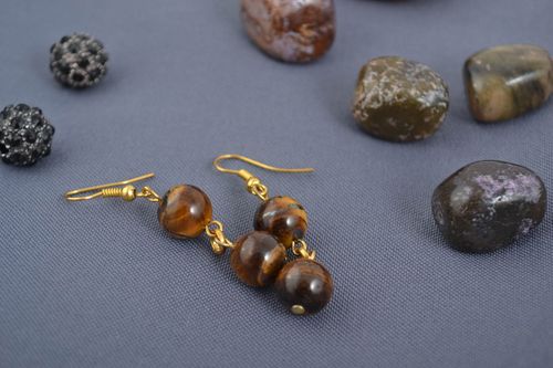 Boucles doreilles avec pierres Bijou fait main Accessoire femme oeil de tigre - MADEheart.com