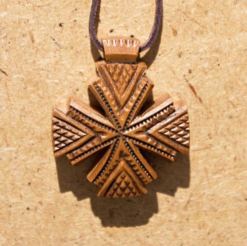 Carved pectoral cross with ethnic pattern - MADEheart.com