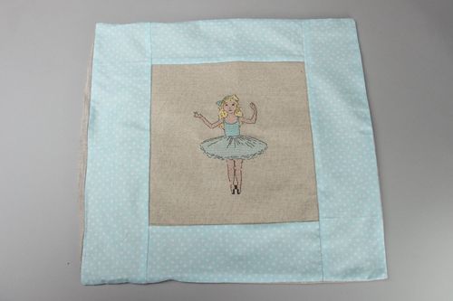 Taie doreiller faite main en coton et lin - MADEheart.com